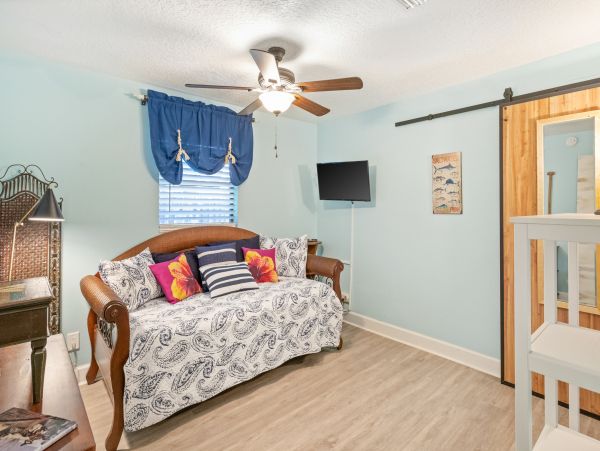 St. Augustine Home 1028157