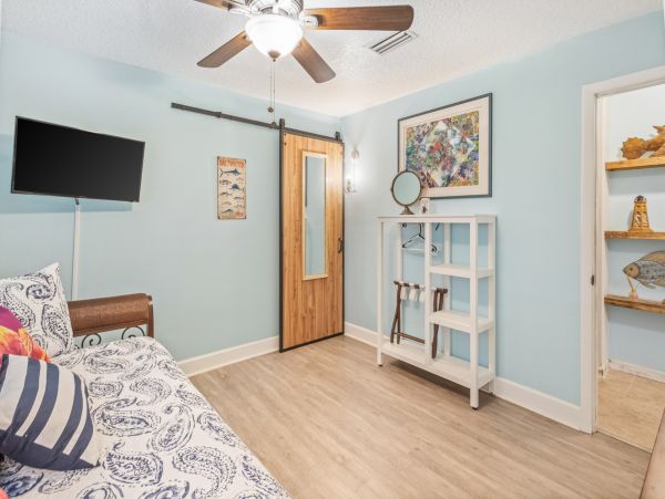 St. Augustine Home 1028157