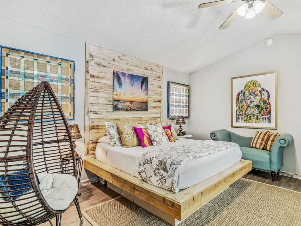 St. Augustine Home 1028157