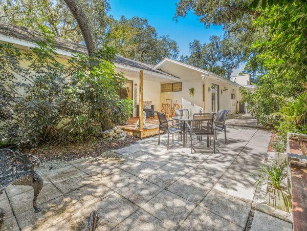 St. Augustine Home 1028157