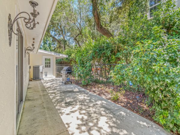 St. Augustine Home 1028157