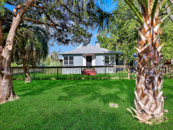 St. Augustine Home 1028160