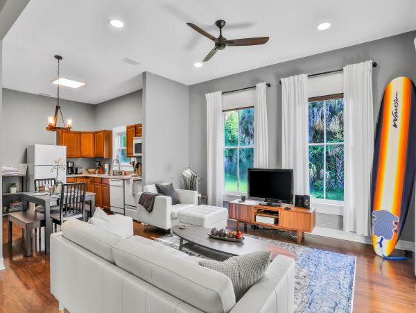 St. Augustine Home 1028161