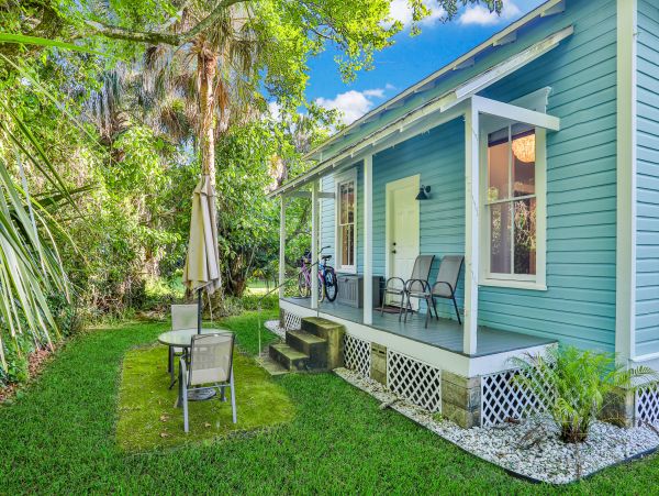 St. Augustine Home 1028161