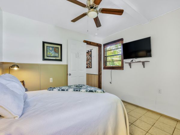 St. Augustine Home 1028162