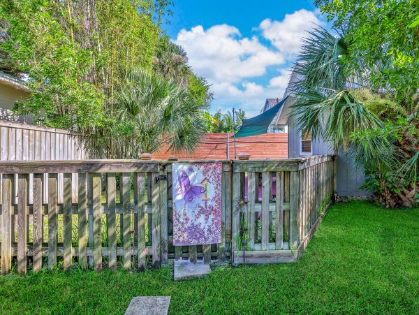 St. Augustine Home 1028162