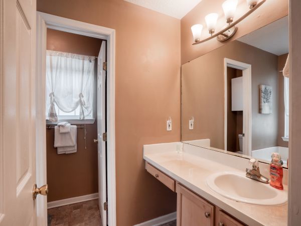St. Augustine Home 1028165