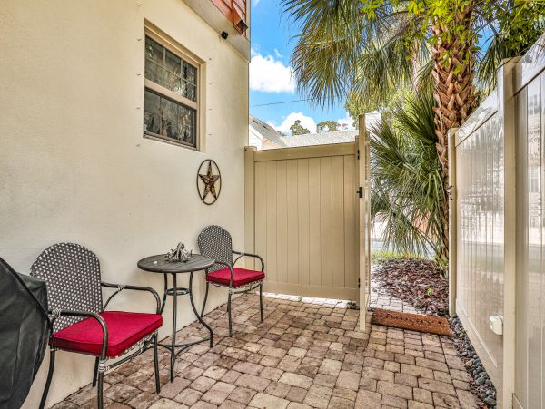 St. Augustine Home 1028167