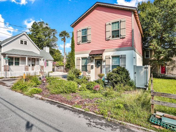 St. Augustine Home 1028167