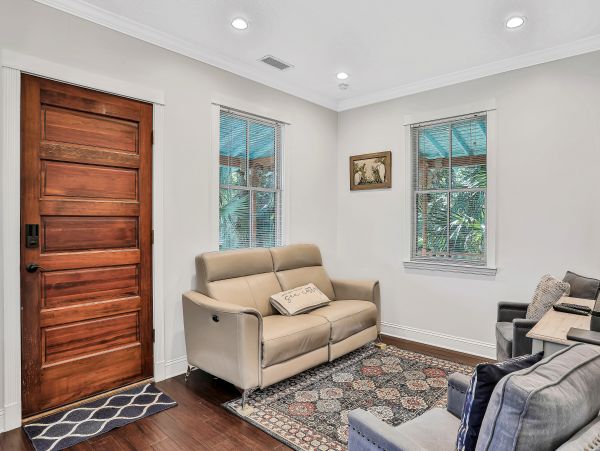 St. Augustine Home 1028168