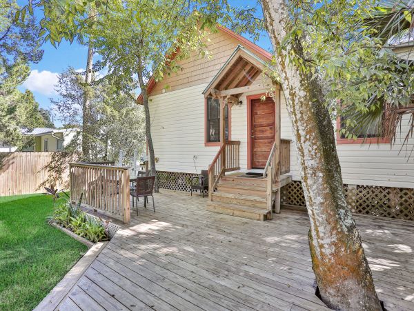 St. Augustine Home 1028168