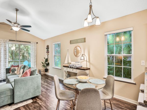 St. Augustine Home 1028169