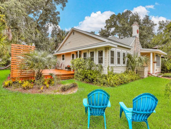 St. Augustine Home 1028170