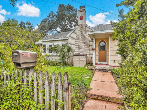 St. Augustine Home 1028170