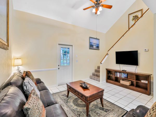 St. Augustine Home 1028171