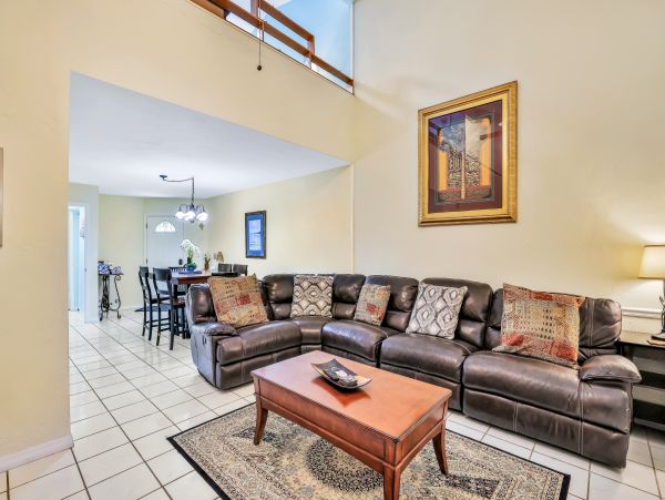 St. Augustine Home 1028171