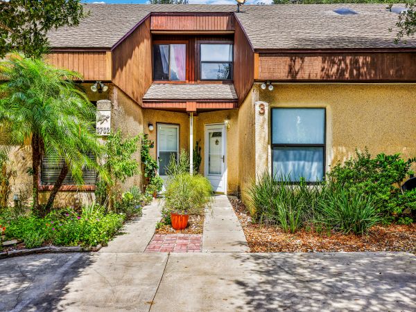 St. Augustine Home 1028171