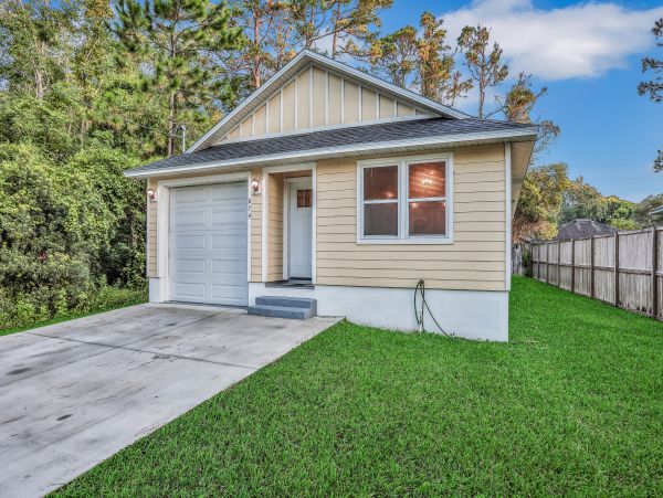 St. Augustine Home 1028172
