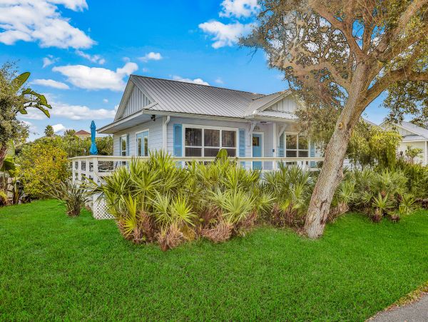St. Augustine Home 1028173