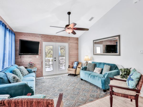 St. Augustine Home 1028173