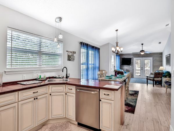 St. Augustine Home 1028173