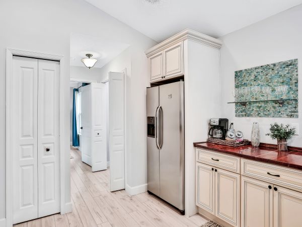 St. Augustine Home 1028173