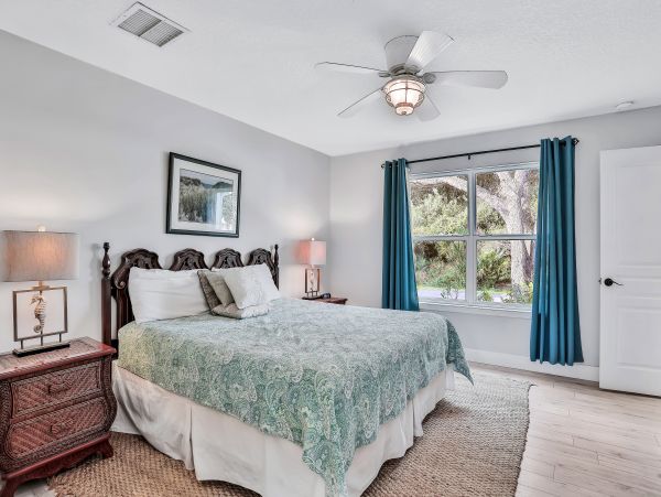 St. Augustine Home 1028173