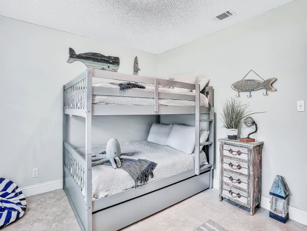 St. Augustine Home 1028175