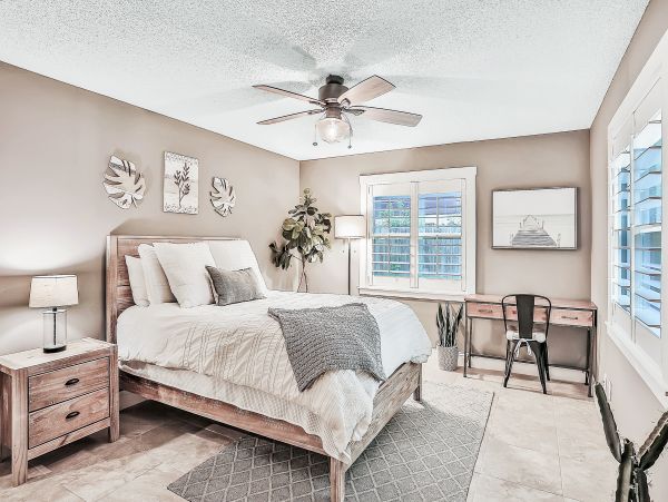 St. Augustine Home 1028175