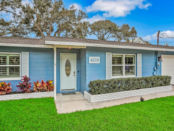 St. Augustine Home 1028175