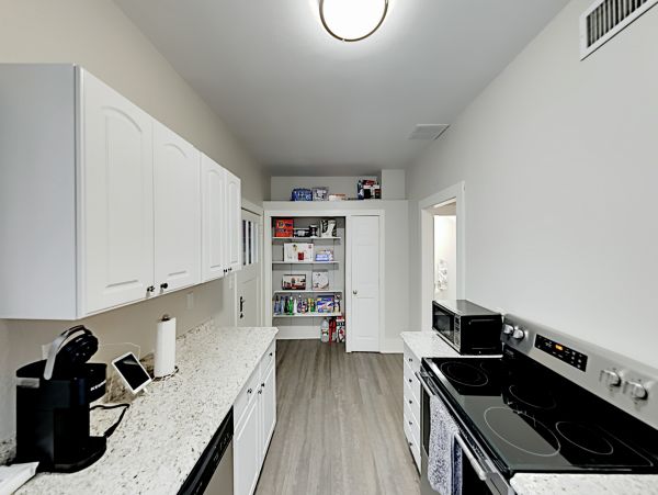 St. Augustine Home 1028176