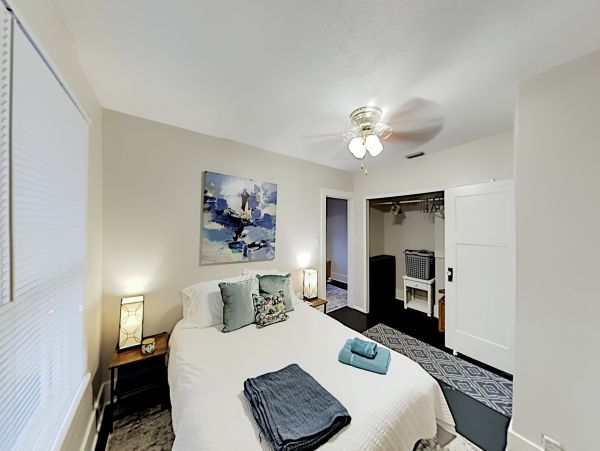 St. Augustine Home 1028176