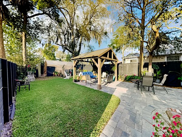 St. Augustine Home 1028176