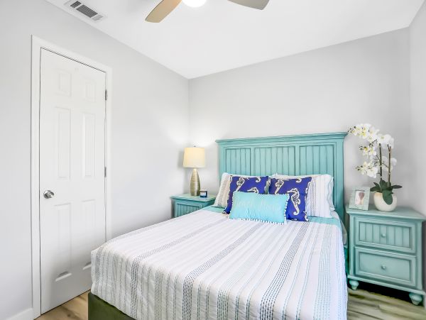 St. Augustine Home 1028180