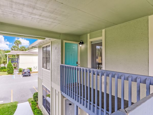 St. Augustine Home 1028180