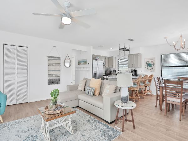 St. Augustine Home 1028181