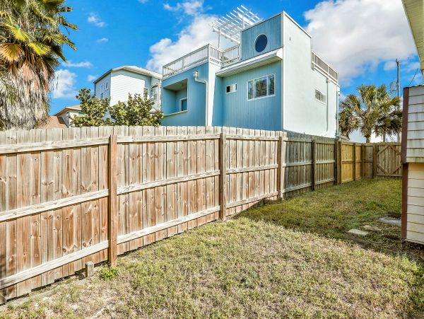 St. Augustine Home 1028181
