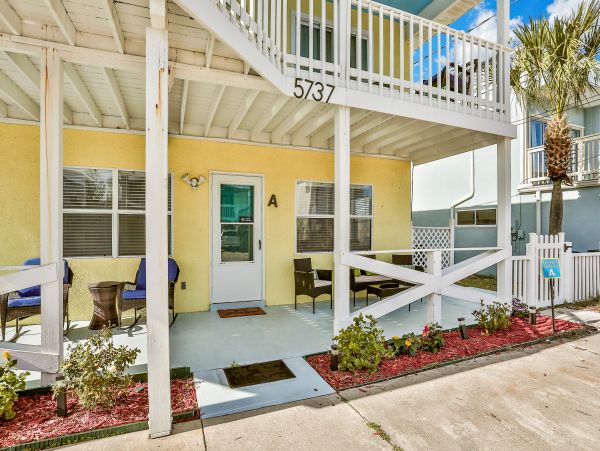 St. Augustine Home 1028181