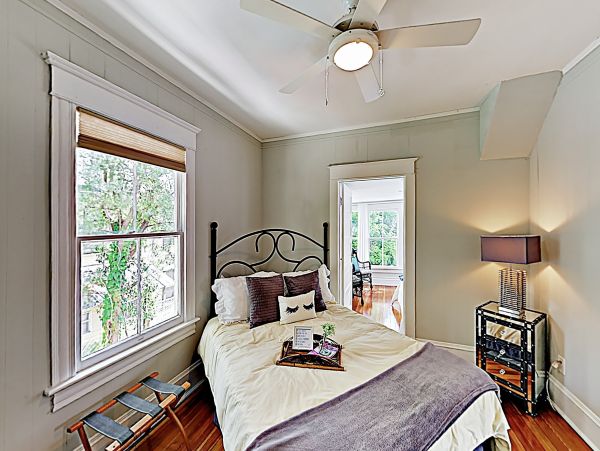 St. Augustine Home 1028184
