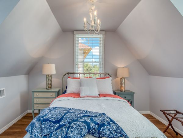 St. Augustine Home 1028186