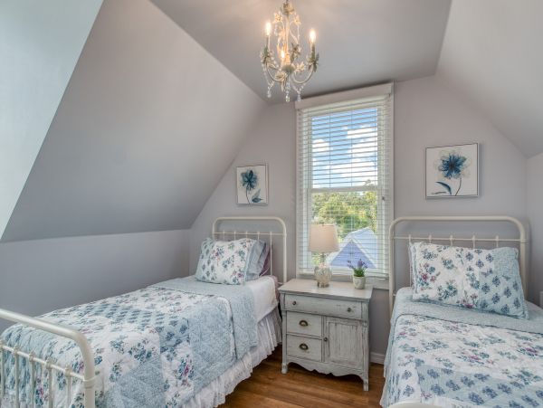 St. Augustine Home 1028186