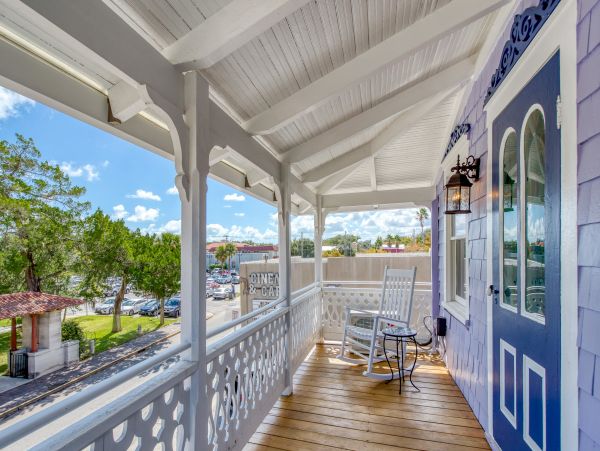 St. Augustine Home 1028187