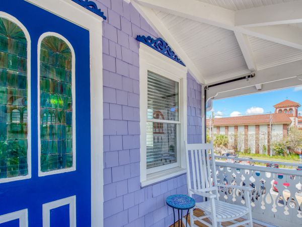 St. Augustine Home 1028187