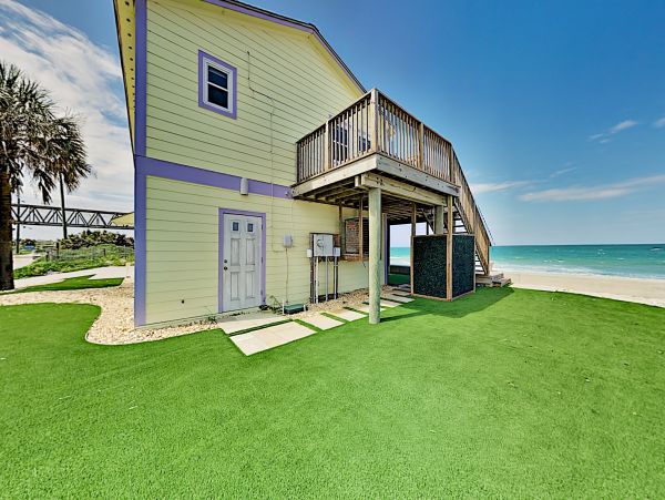 St. Augustine Home 1028195