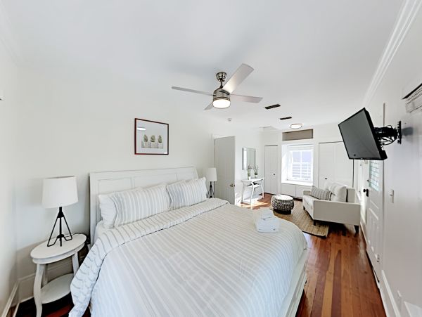 St. Augustine Home 1028198
