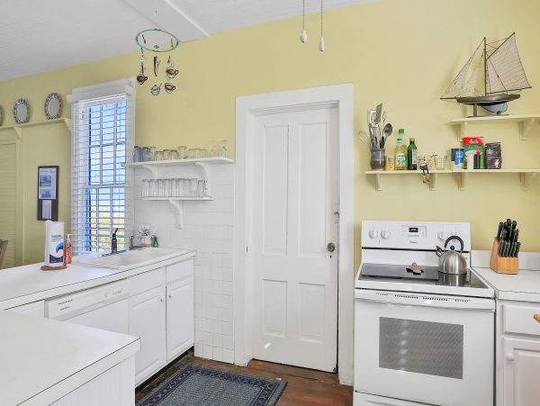 St. Augustine Home 1028199