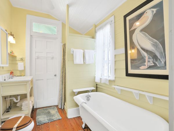 St. Augustine Home 1028199