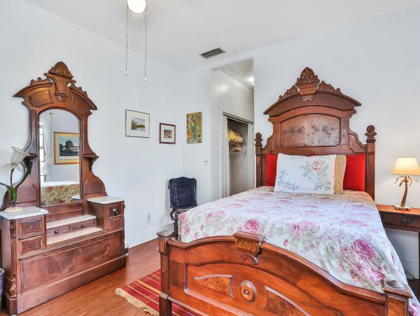 St. Augustine Home 1028201
