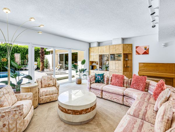 Palm Springs Home 1028204