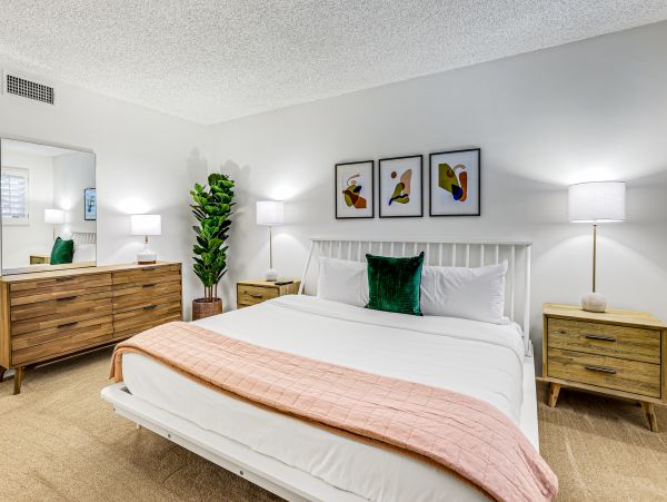 Palm Springs Home 1028204